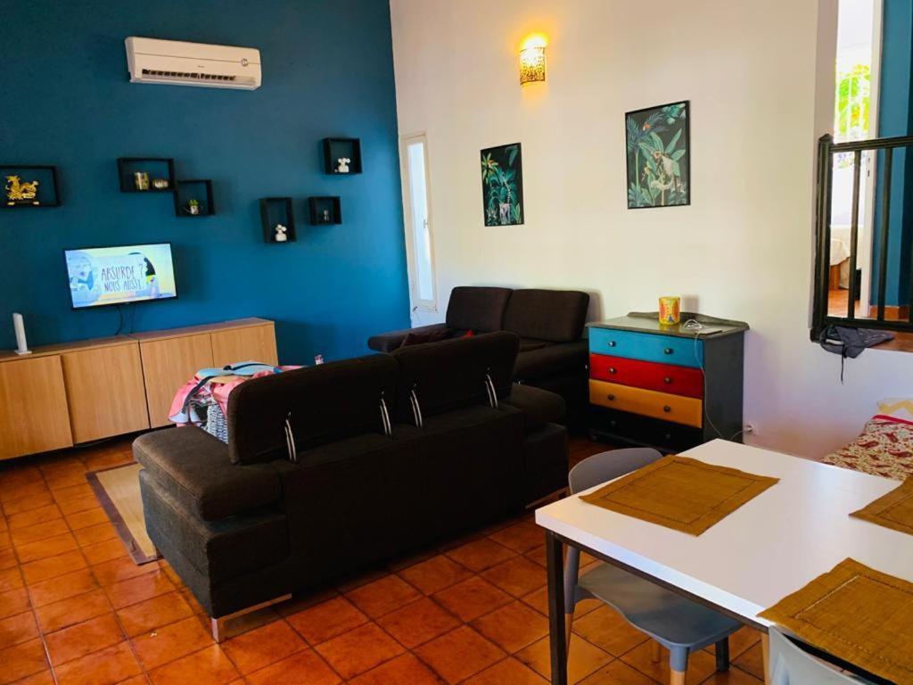 Aparthotel Marina , 2Mn A Pieds Plage Boucan Canot Saint-Gilles-les-Bains Exterior foto