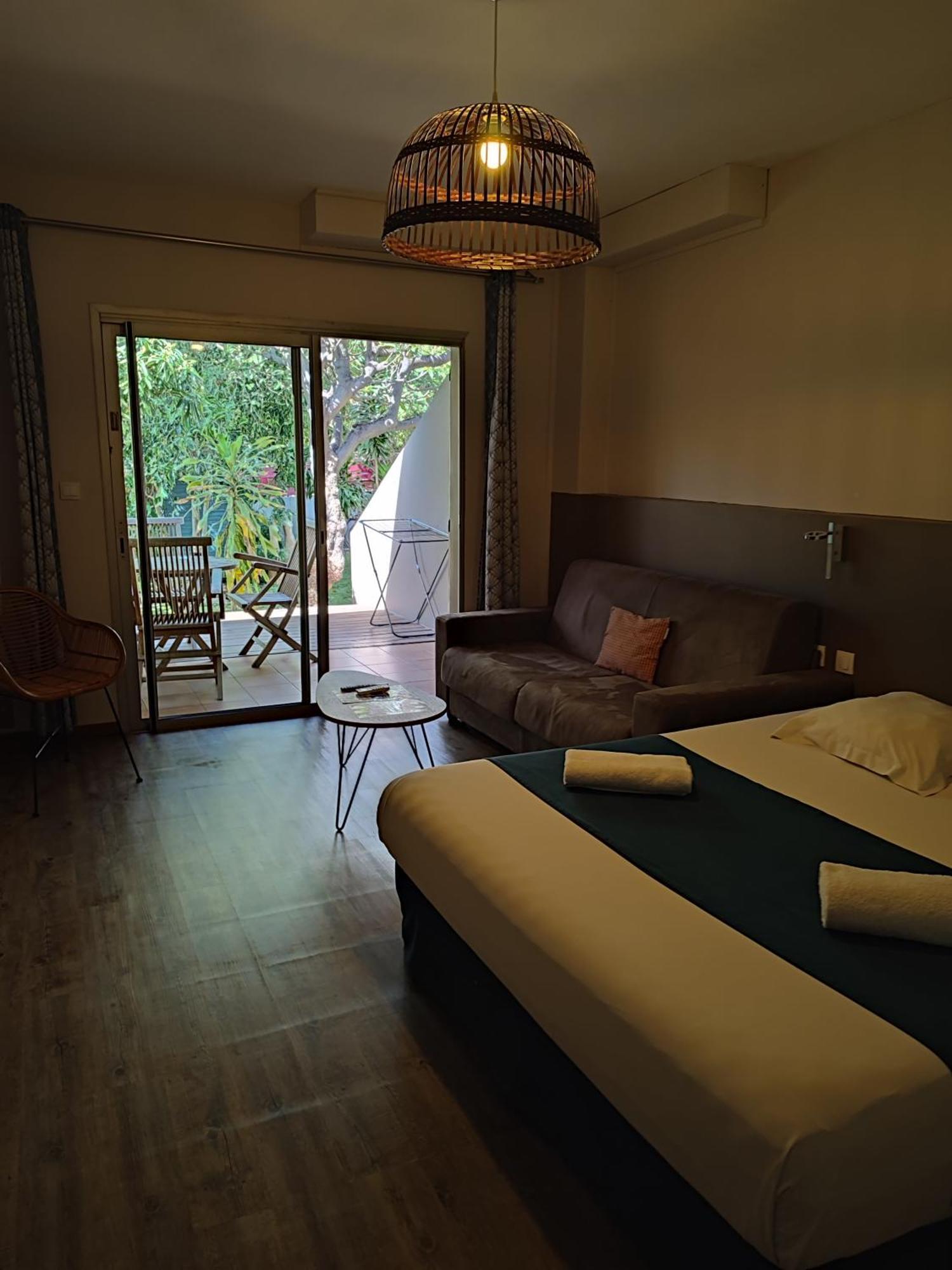 Aparthotel Marina , 2Mn A Pieds Plage Boucan Canot Saint-Gilles-les-Bains Exterior foto